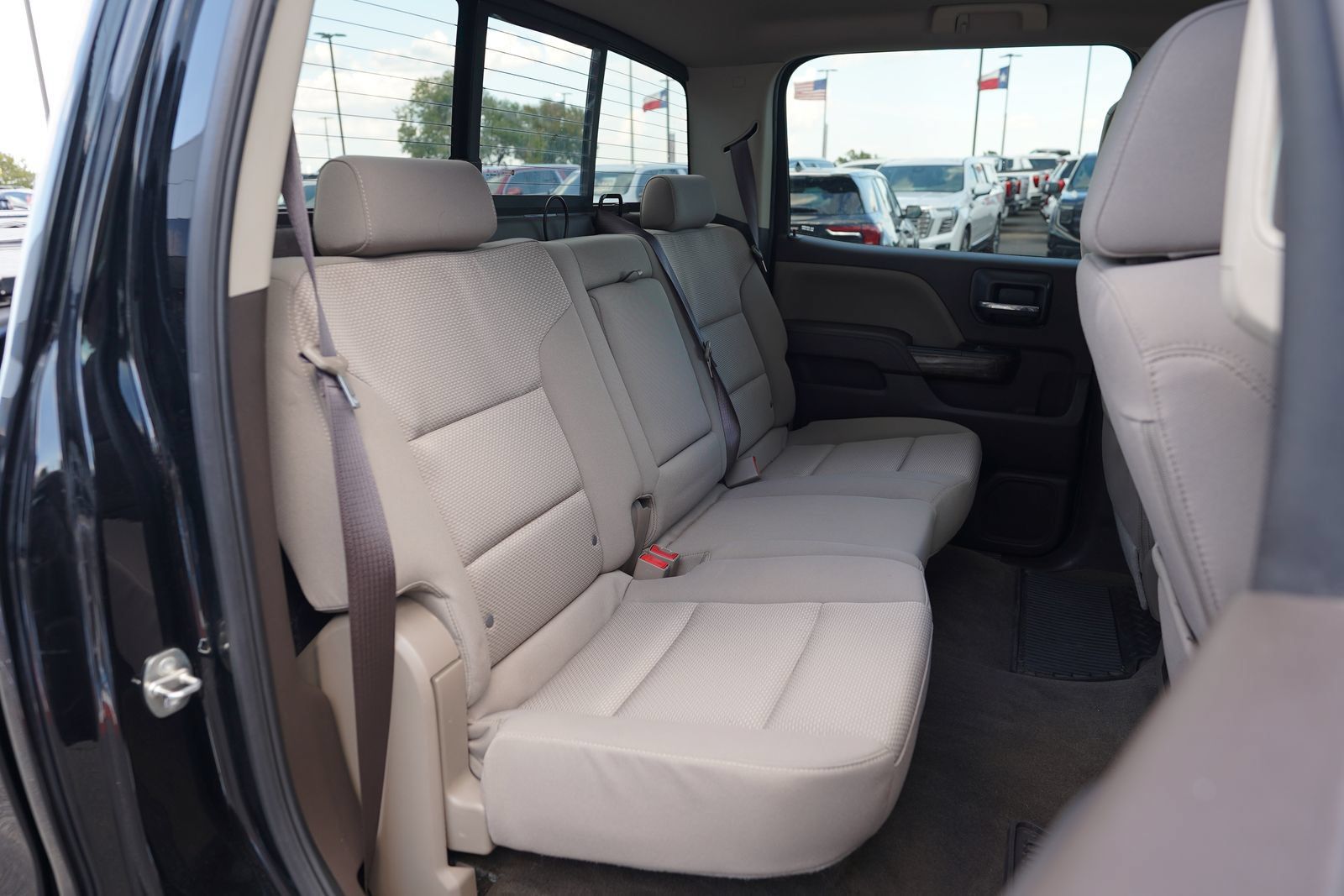 Used 2018 Chevrolet Silverado 1500 LT w/ Texas Edition RWD image 21