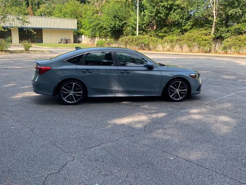 Used 2023 Honda Civic Touring image 4