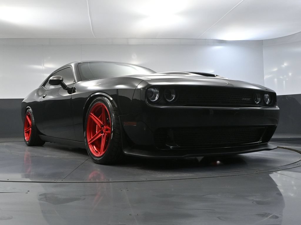 Used 2016 Dodge Challenger SRT Hellcat RWD image 63