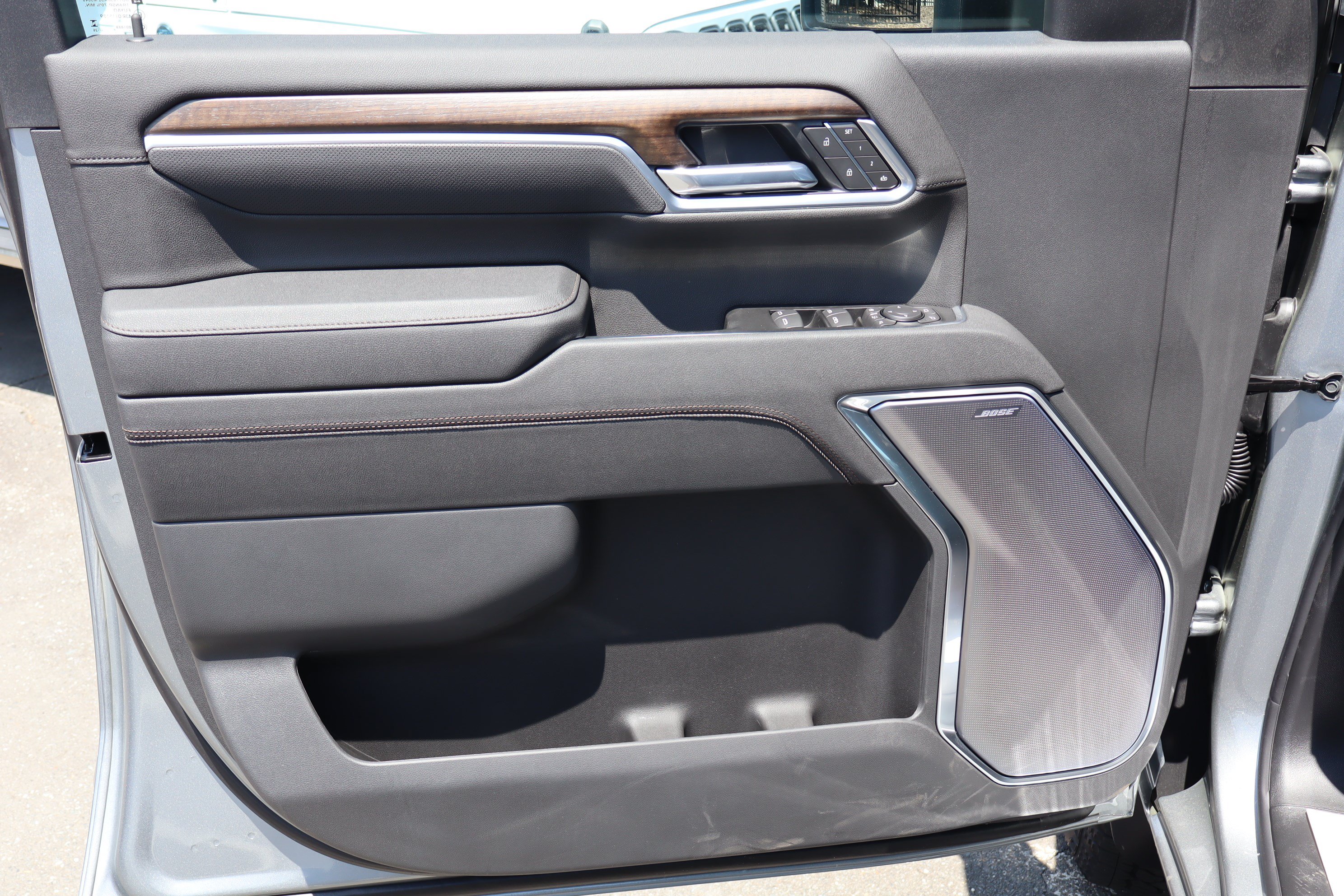 New 2026 Chevrolet Silverado 2500 High Country w/ High Country Premium Package AWD/4WD image 13
