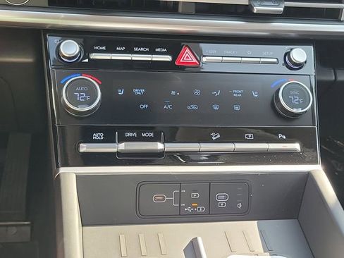 New 2026 Hyundai Santa Fe SEL FWD image 11