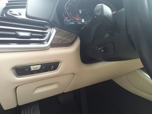 Used 2022 BMW X5 xDrive40i w/ Executive Package AWD/4WD image 24