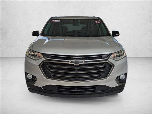 Used 2019 Chevrolet Traverse Premier w/ Redline Edition FWD image 2