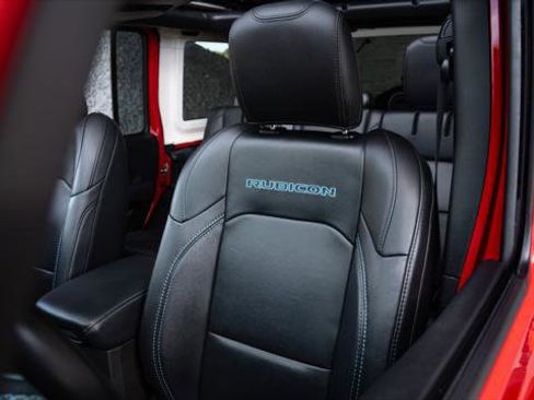 Used 2022 Jeep Wrangler Unlimited Rubicon 4xe w/ Safety Group image 17