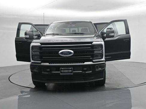 New 2026 Ford F250 Platinum image 35
