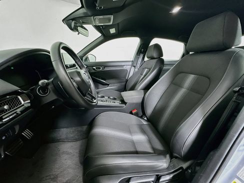 Used 2025 Honda Civic Sport image 13