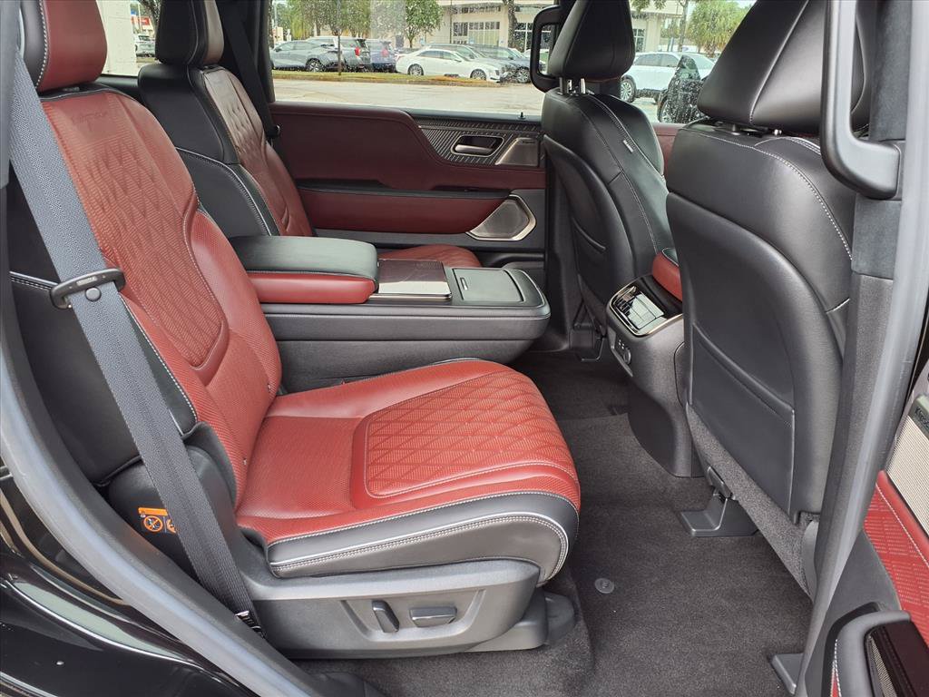 Used 2025 INFINITI QX80 Autograph w/ Autograph Exterior Package AWD/4WD image 13