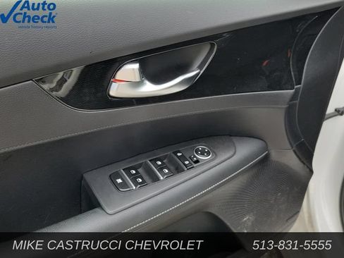 Used 2024 Kia Forte GT-Line w/ GT-Line Premium Package FWD image 18
