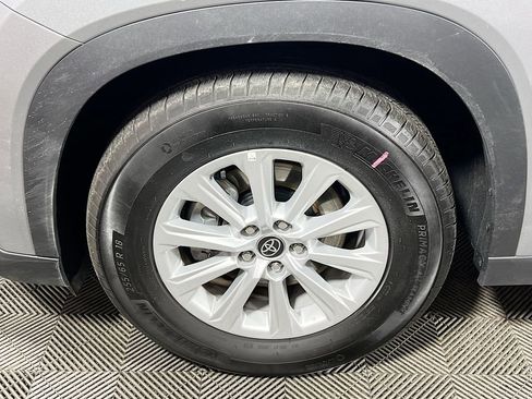 Certified 2025 Toyota Grand Highlander AWD image 29