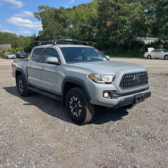 Used 2019 Toyota Tacoma TRD Off-Road AWD/4WD image 3