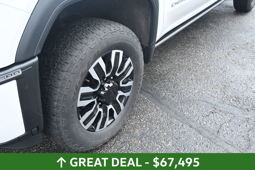 Used 2024 GMC Sierra 3500 Denali Ultimate AWD/4WD image 17