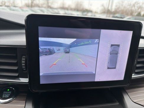 Used 2020 Ford Explorer Limited image 26