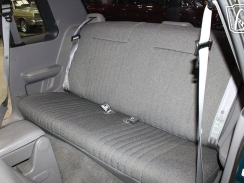 Used 1993 Ford Mustang LX image 12