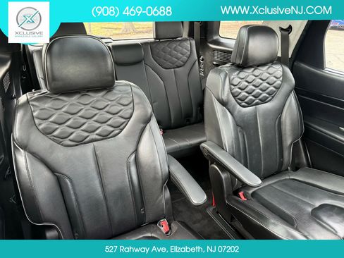Used 2021 Hyundai Palisade Limited image 23