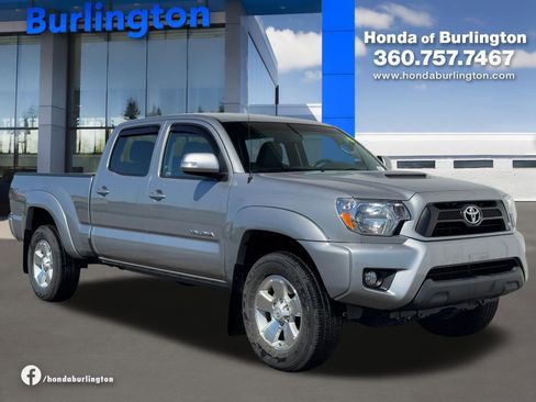 Used 2015 Toyota Tacoma 4x4 Double Cab w/ TRD Sport Package image 8