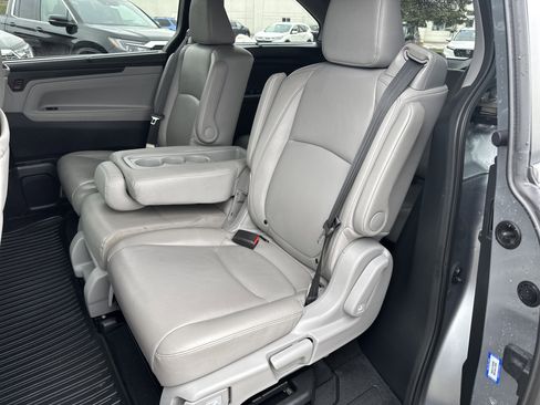 Certified 2023 Honda Odyssey Touring image 18