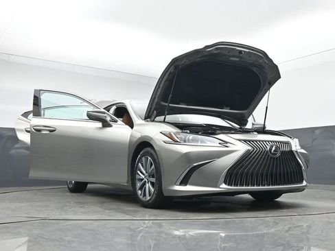 Used 2021 Lexus ES 250 w/ Premium Package AWD/4WD image 49