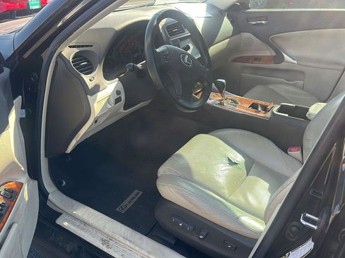 Used 2009 Lexus IS 250 RWD image 6