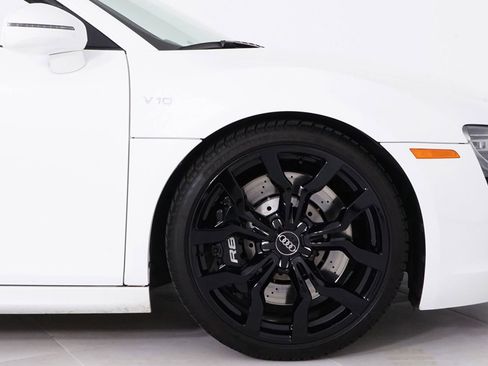 Used 2011 Audi R8 V10 AWD/4WD image 16