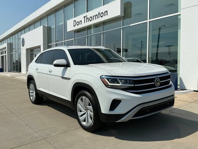 Used 2023 Volkswagen Atlas Cross Sport SE FWD image 1