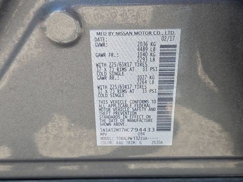Used 2017 Nissan Rogue S FWD image 39