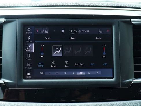 Used 2023 Chrysler Voyager LX image 58