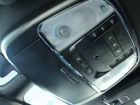 Used 2019 Jeep Grand Cherokee High Altitude AWD/4WD image 24