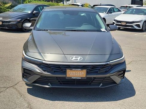 New 2026 Hyundai Elantra Hybrid FWD image 30