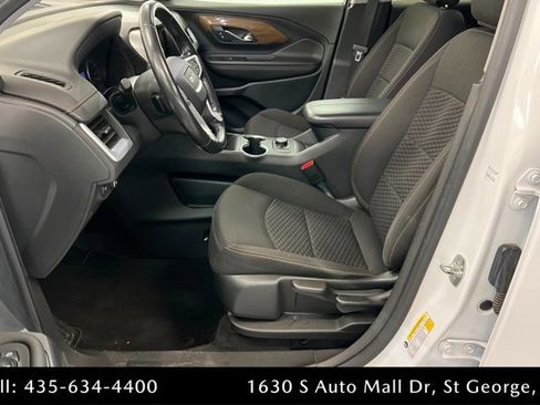 Used 2020 GMC Terrain SLE image 17