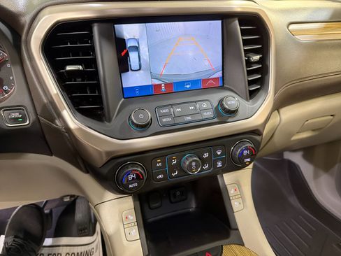 Used 2018 GMC Acadia Denali w/ Technology Package image 18