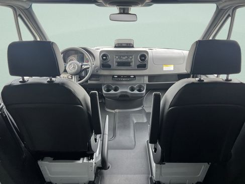 Certified 2025 Mercedes-Benz Sprinter 2500 image 14