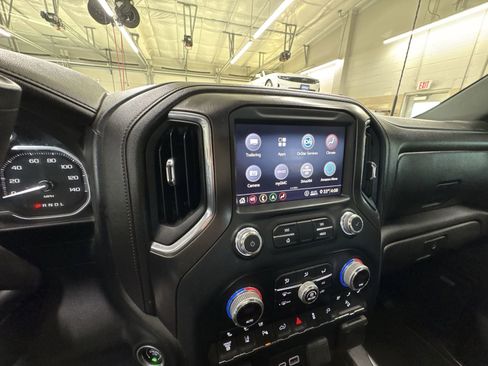 Used 2020 GMC Sierra 3500 AT4 w/ AT4 Premium Package image 13