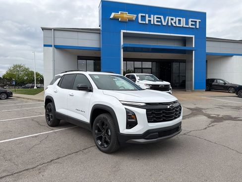 New 2026 Chevrolet Equinox LT AWD/4WD image 1