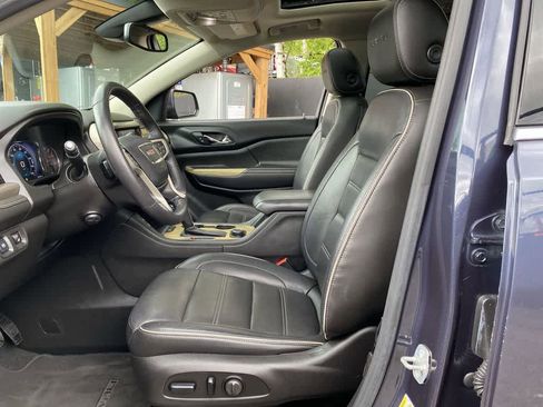 Used 2018 GMC Acadia Denali w/ Technology Package AWD/4WD image 13