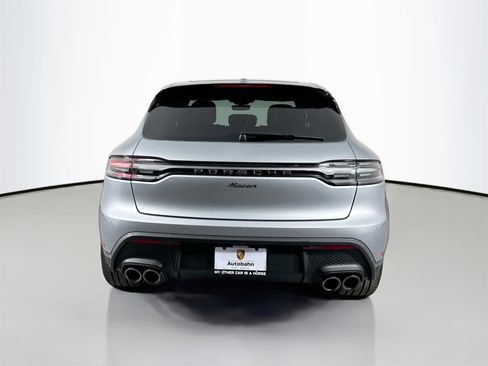 Certified 2025 Porsche Macan image 10