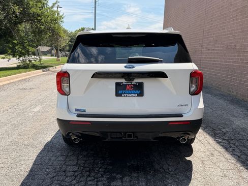 Used 2023 Ford Explorer ST-Line w/ Class IV Trailer Tow Package AWD/4WD image 4