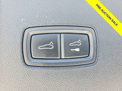 Used 2023 Porsche Cayenne AWD/4WD image 10
