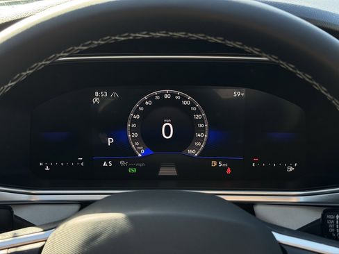 New 2025 Volkswagen Taos SE image 31