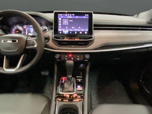 New 2026 Jeep Compass Latitude AWD/4WD image 11