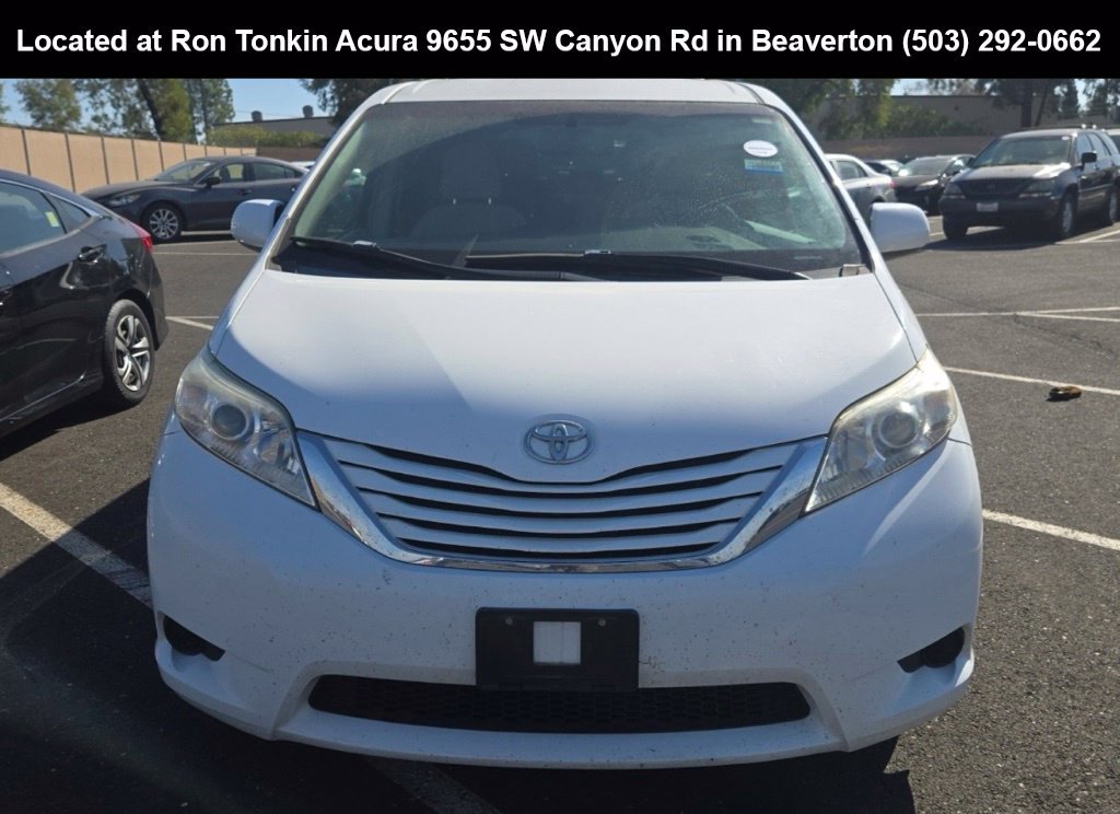 Used 2015 Toyota Sienna LE FWD image 7