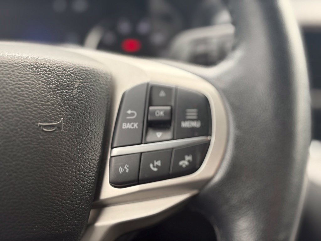 Used 2023 Ford Explorer XLT w/ Equipment Group 202A AWD/4WD image 24