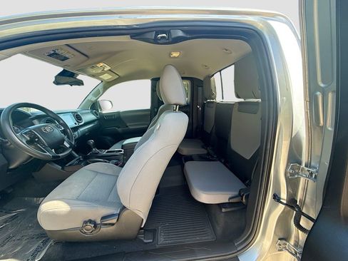 Used 2023 Toyota Tacoma SR image 22