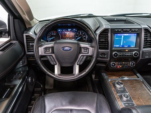 Used 2020 Ford Expedition Platinum image 12