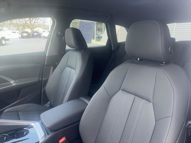 Used 2025 Audi Q5 Premium w/ 19" Wheel Package AWD/4WD image 22