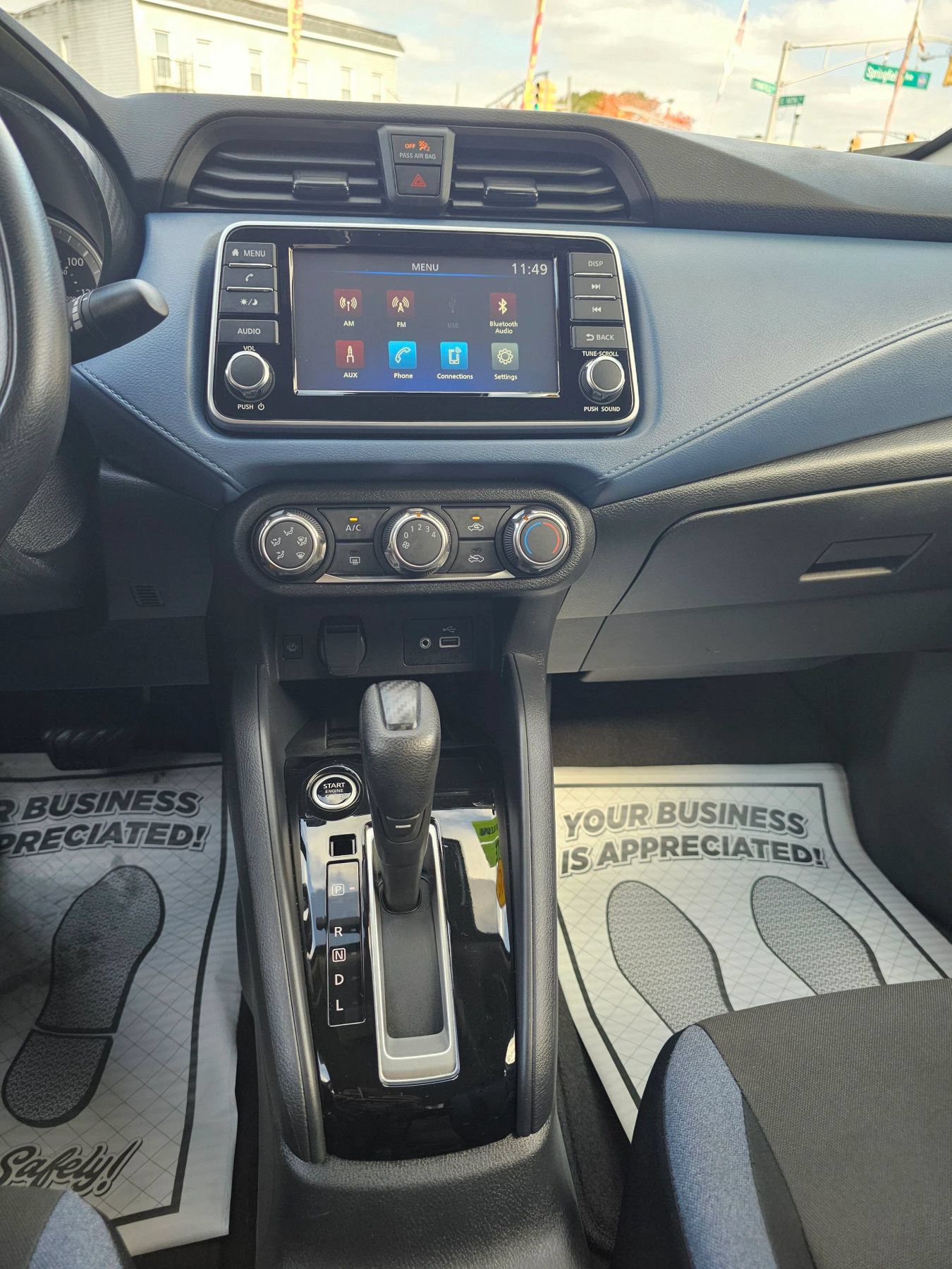 Used 2025 Nissan Versa SV w/ Trunk Package FWD image 24