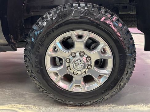 Used 2019 RAM 2500 Laramie AWD/4WD image 25