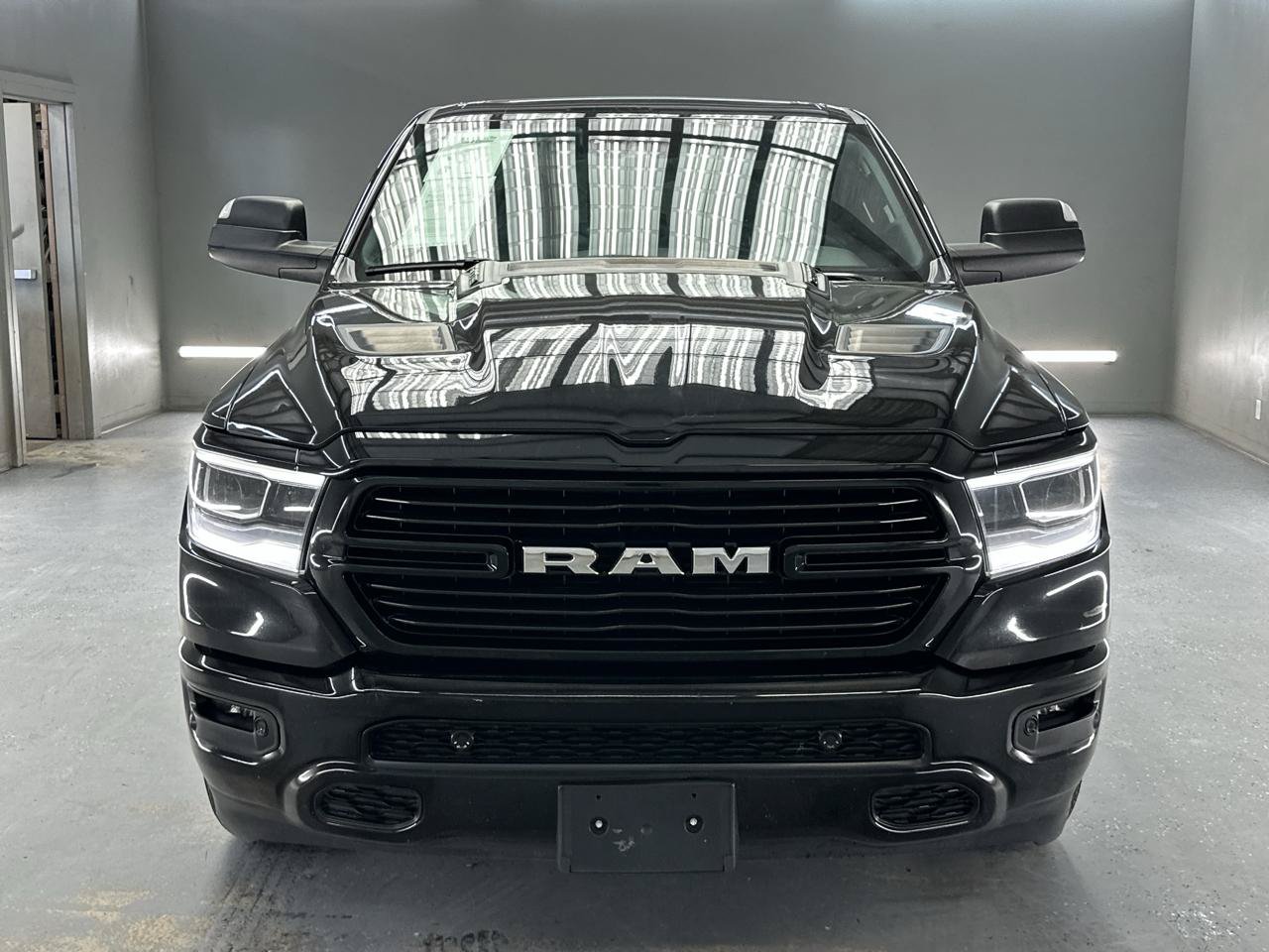 Used 2024 RAM 1500 Laramie RWD image 2