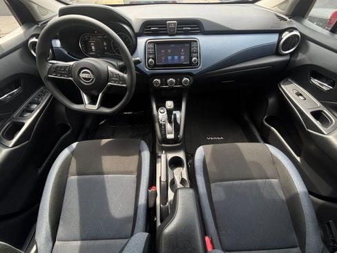 Used 2025 Nissan Versa SV FWD image 32
