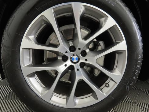 Used 2019 BMW X5 xDrive40i w/ Premium Package 2 image 30