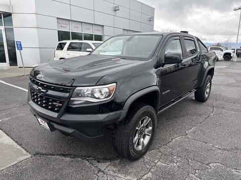 Used 2018 Chevrolet Colorado ZR2 w/ ZR2 Midnight Special Edition image 2
